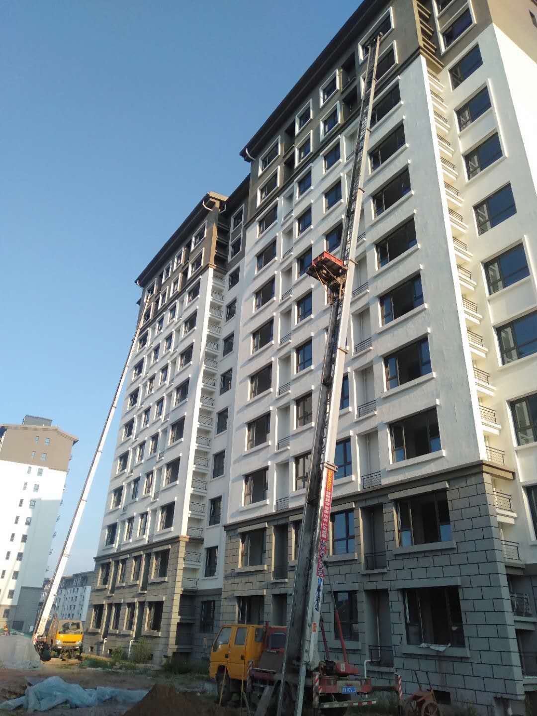 滦平县回迁楼上料